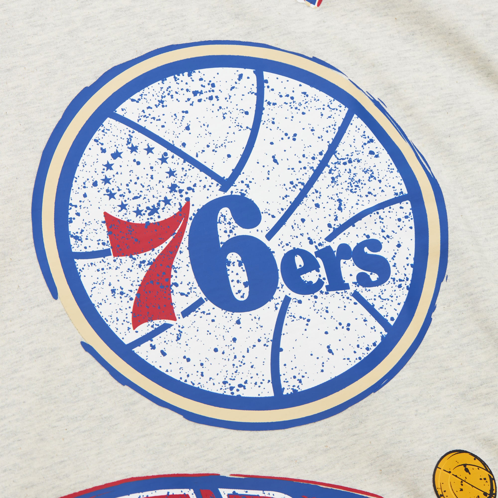Playera M&N NBA Legacy Defined Ss Tee Hwc 76ers